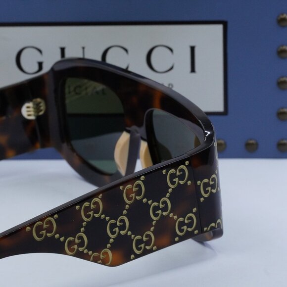 Gucci Tortoise Shell Sunglasses with Green Lenses - Picture 7 of 12